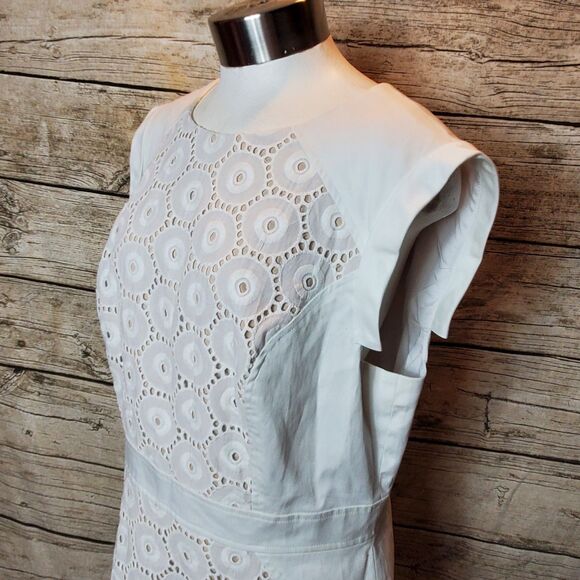 Adrianna Papell White Eyelet Sheath Dress Size 16 Missing Belt - Picture 3 of 8